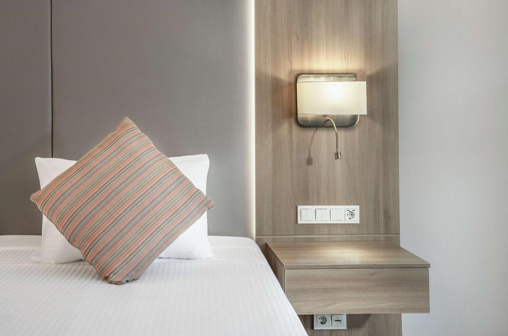 สไตเกนเบร์เกอร์ ไนล์ พาเลซ Hotel ลักซอร์ ภายนอก รูปภาพ A room at the hotel